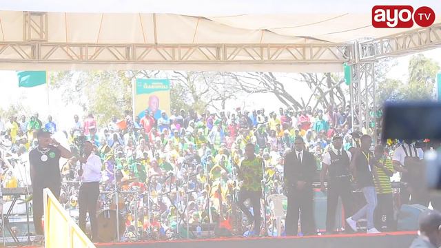BALAA LA HARMONIZE ALIVYOWASIMAMISHA RAIS MAGUFULI NA VIONGOZI WENGINE ''MIKONO JUU''