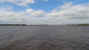 Ханты-Мансийск. Поездка на теплоходе к слиянию двух рек Иртыш и Обь.
