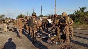 СРОЧНО!!! Полк Азов сдаётся .... Процесс сдачи боевиков Азов.