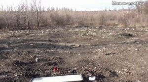 Осколок от свечи разбивает автомобильное стекло