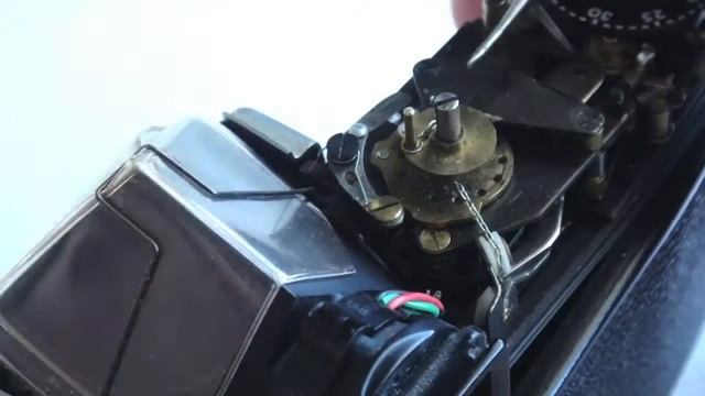 Fix Old Cameras: Broken Meter Link Chain Repair Tip смотреть онлайн