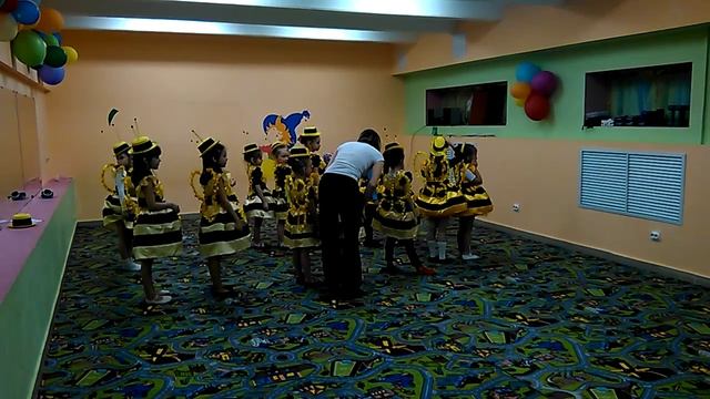 Школа танцев "возрождение" смотреть онлайн