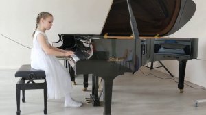 И.С.Бах Менуэт ре минор ("Нотная тетрадь А.М.Бах")