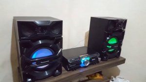Panasonic max 3500 tocando reggeaton
