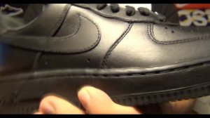 Видеообзор Nike Wmns Air Force 1 '07 "Black" от #SNKRRVWS