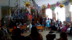 Новогодняя сценка в исполнении 8 класса