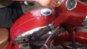 ява 250 (старуха)