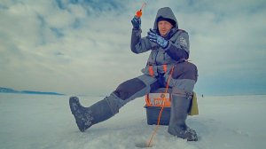 СРАБОТАЛА ТОЧКА! Рыбалка 2022 по последнему льду. Зимняя рыбалка на мормышку.