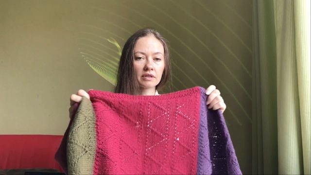 Навязала шапки и не только