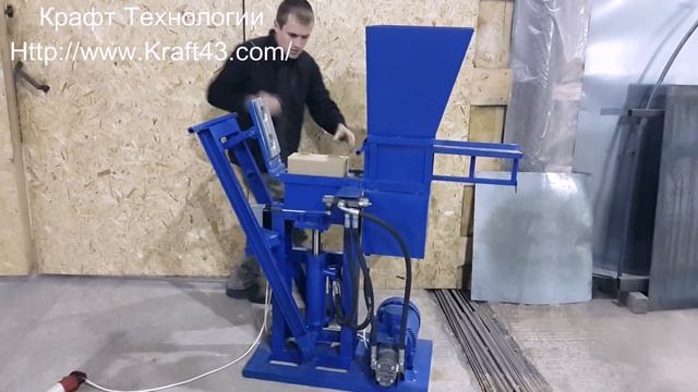 Гидравлический станок для производства Лего кирпича смотреть онлайн