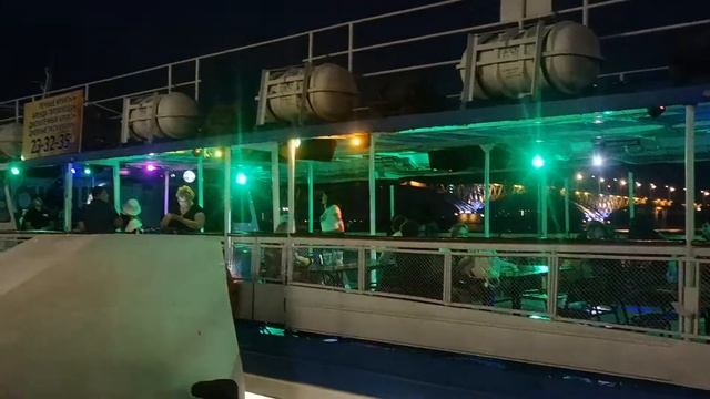 Влад Бородин Канал "Я Легенда" представляют диско круизы на теплоходах Саратова ждут Всех Вас! смотреть онлайн