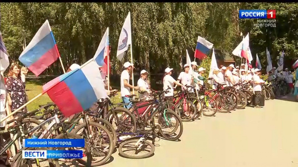 В молодежном велопробеге "Дорога к храму" спортсменам предстоит преодолеть 370 километров