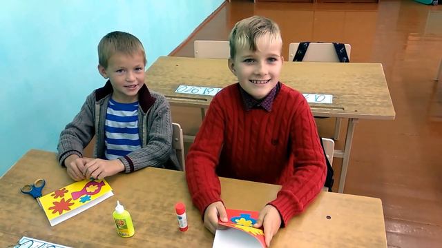 Поздравление с днём матери 3 смотреть онлайн