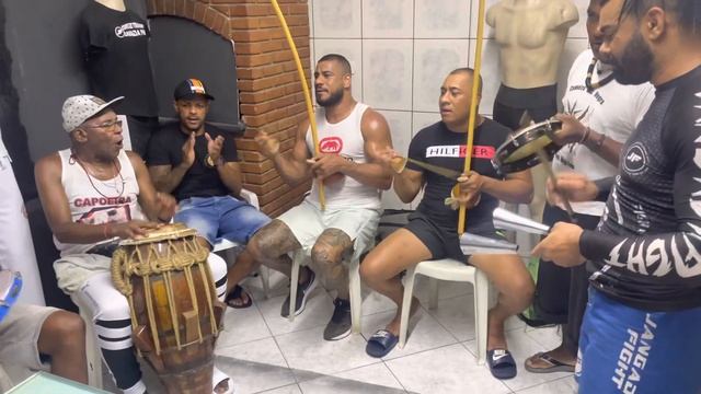 MESTRE CHITA MESTRE TITO CANTANDO AS MELHORES CANTIGAS DOS MESTRES ANTIGOS смотреть онлайн