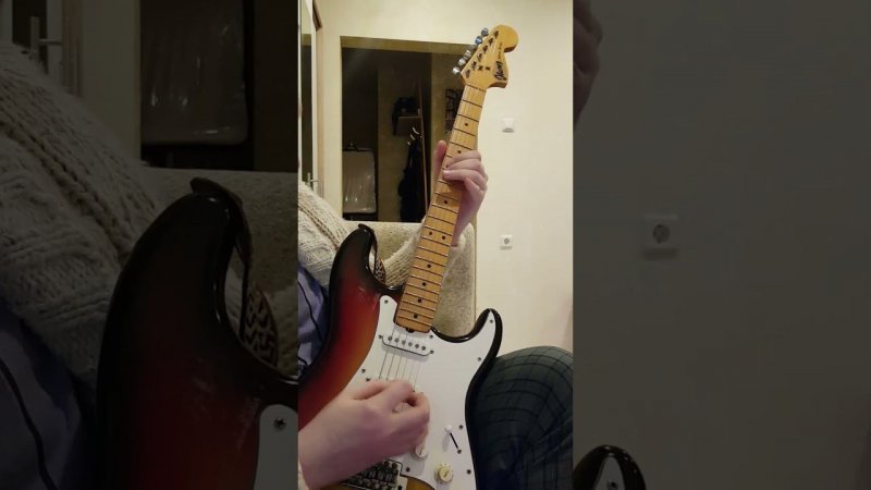 Trying to play like Yngwie here / Queen in Love / random solo