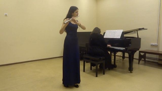 Попова Ксения. 14 лет. Телеман соло для флейты и баса (3,4 части) смотреть онлайн