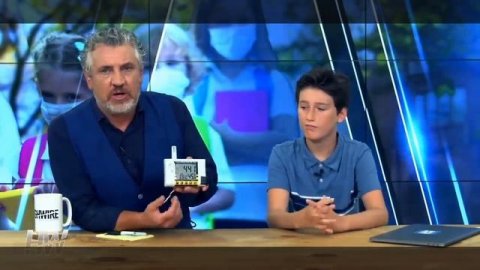 Ношение маски - лицемерие или слабоумие Или, и то и другое