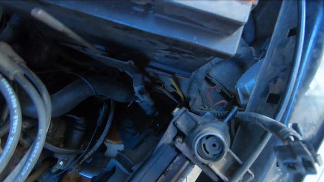 Меняю радиатор на Нексии. С работой тишина.. смотреть онлайн