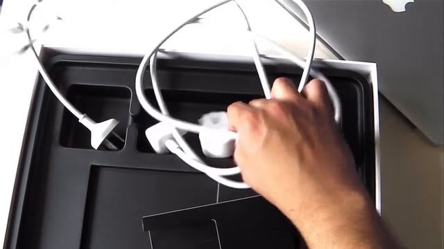 MacBook Air Unboxing (13-inch MacBook Air 2013- Haswell), First Look and Details смотреть онлайн