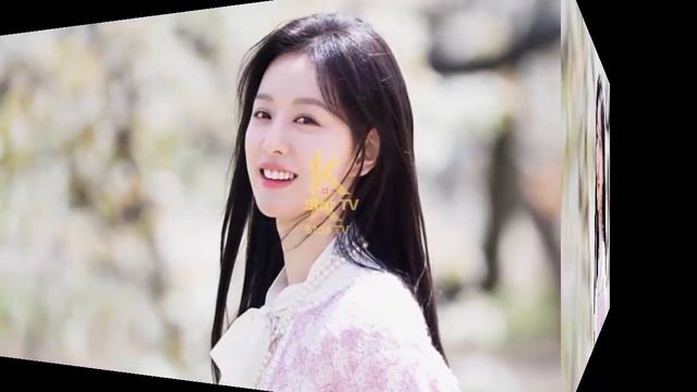 카메라 앞에서 망설이지 않는 윤아와 준호, 다정하게 서로의 손을 잡는 윤아와 준호 смотреть онлайн