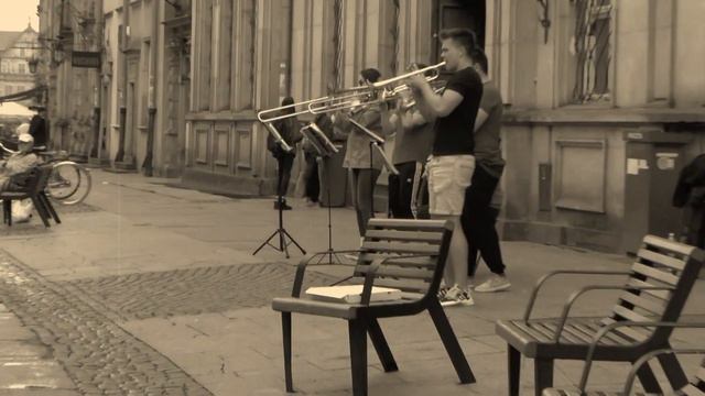 Pewnego razu w Gdańsku... Wah-Wah Brass смотреть онлайн