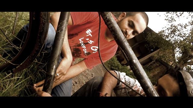 THE LOST CHAIN - Creepy Short Film (English) смотреть онлайн