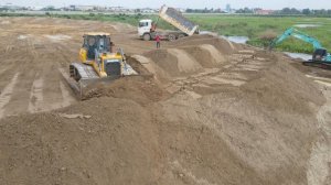 Строительство засыпаем новую территорию под жилой комплекс