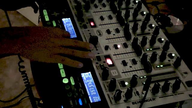 First 10 Min Mix Stanton C.503 Behringer VMX1000 House смотреть онлайн