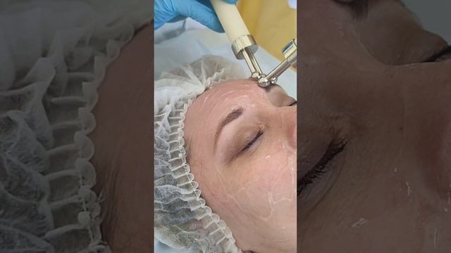 Аппаратная косметология. Микротоки.