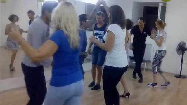 Бачата с Чино в продолжающей группе - Williams Segura "Porque La Quiero" смотреть онлайн