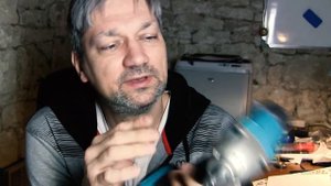 Распаковываю ударный гайковерт Makita DTW190 и он не работает
