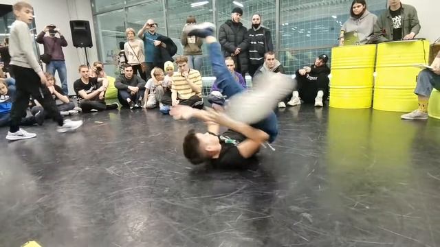 Ситник Егор, Майоров Кирилл, Максимов Никита 1/4 смотреть онлайн