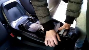 Baza Isofix Maxi Cosi 2WayFix Two Way Fix poprawny montaż w samochodzie