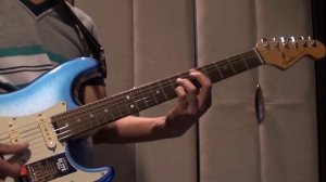 Fender American Elite Strat vs Tom Anderson Drop Top