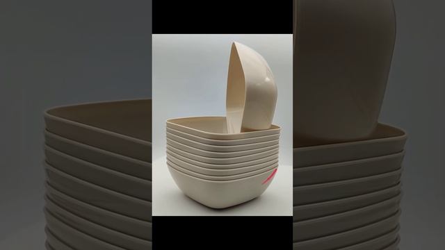 Код товара Ozon 559161725 
Тарелки набор 10 штук глубокие бежевые пластиковые Многоразовые празника