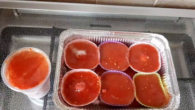 Заморозка  на зиму:помидоры, перцы, петрушка.