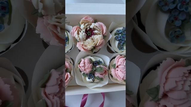 кремовые цветы - самый эффектный и востребованный декор ❤️ #кремоваяфлористика #цветыизкрема