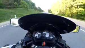 крейсерский ход по трассе на zzr 1100 хаябуса и выфер 800.kawasaki zzr1100 road