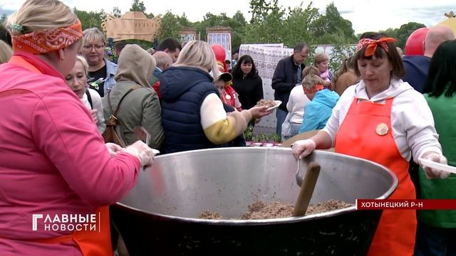 Более 30 тысяч человек собрали Троицкие хороводы в Орловском Полесье.???