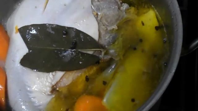 Как сварить говяжий язык в кастрюле , что бы он был мягким и сочным? Всегда вкусные рецепты.