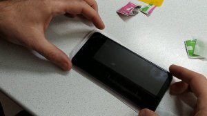 Установка защитного стекла 9D на Xiaomi Mi 8 Lite