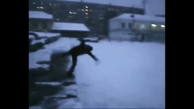 далёкий 2011-й год)) именно тогда,зимой, была основана команда B-twix)) смотреть онлайн