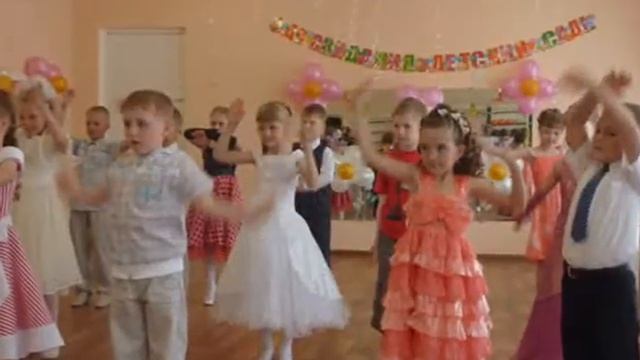 детский сад №2"Ручеёк" г.Рассказово.wmv смотреть онлайн