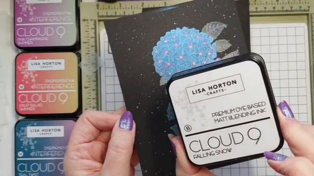 USINGTHE HYDRANGEA BLOOMS 3D EMBOSSING FOLDER, DIE & LAYERING STENCILS WITH INTERFERENCE INKS смотреть онлайн