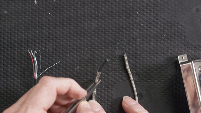 Guitar DIY: Types of Lead Wire смотреть онлайн