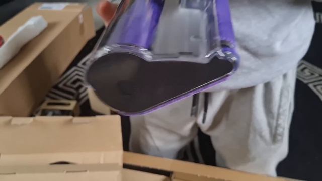 Dyson V10 Absolute Cyclone Cordless Vacuum Cleaner Unboxing And Details part 1 смотреть онлайн