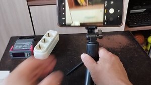 Три в одной. Обзор палки Selfie stick R1S black