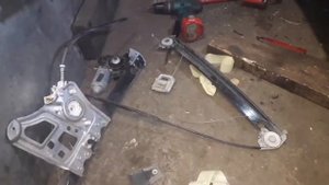 Замена стеклоподъёмника на Mercedes-Benz W220 S320cdi