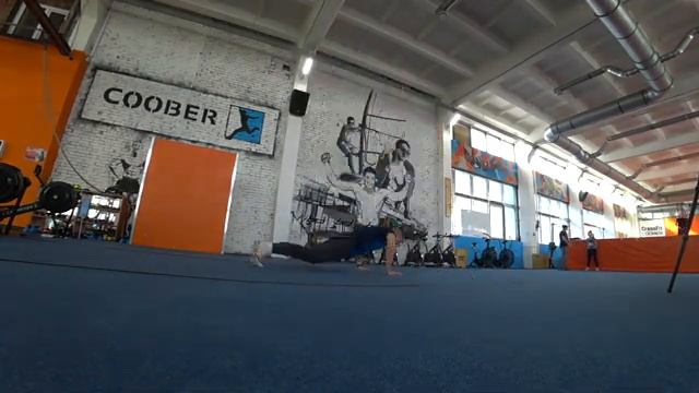 ЭКСТРЕМАЛЬНОЕ СРАВНЕНИЕ SAMSUNG BUDS VS AIRPODS/ УЗНАЙ, КТО ПОБЕДИТ! смотреть онлайн