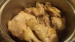 Курица, тушенная с овощами